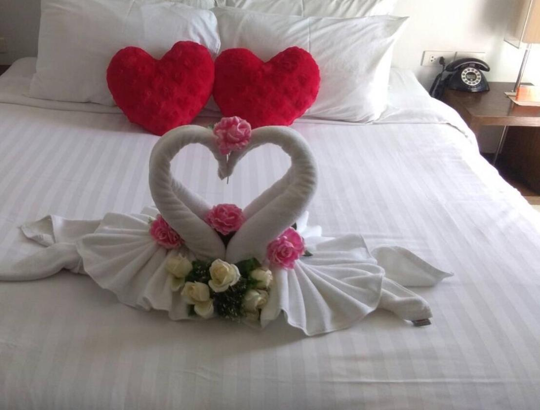 The Album Hotel Patong Bagian luar foto