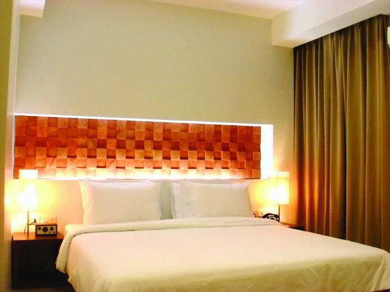 The Album Hotel Patong Ruang foto